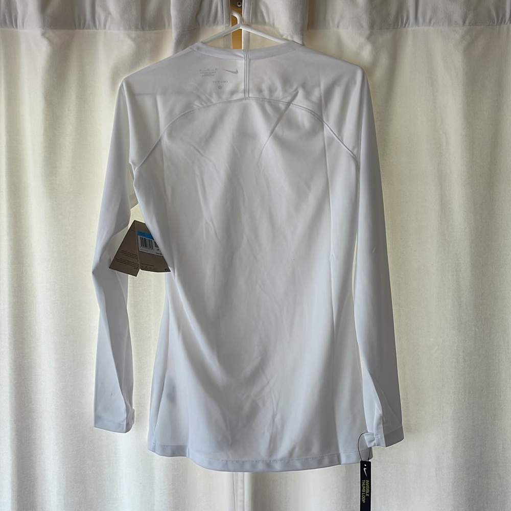 Nike Women’s Dri‑FIT Long Sleeve Tee White with Thumb Loops – NWT - Picture 7 of 7